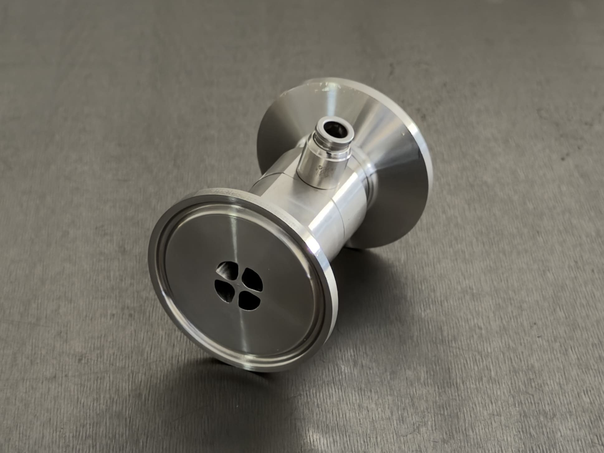 ヘルール接続型ファインバブル発生器のFB-S15AF-SUS316Lです。