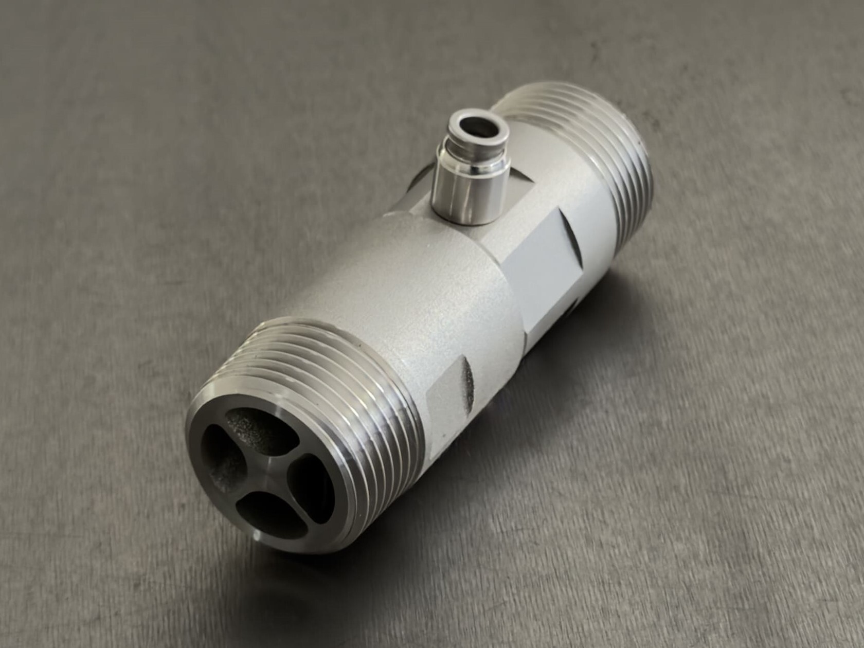 インライン接続型ファインバブル発生器のFB-S25AI-SUS316Lです。